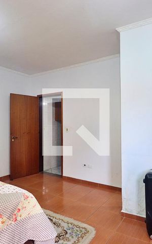 Casa à venda com 173m², 2 quartos e 2 vagasQuarto 1 - Suíte