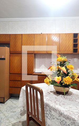 Casa à venda com 173m², 2 quartos e 2 vagasCozinha