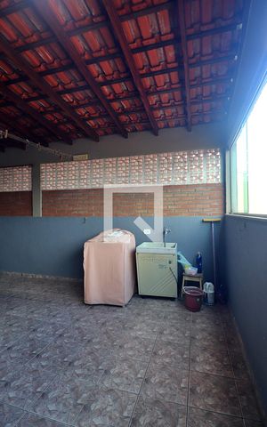 Casa à venda com 173m², 2 quartos e 2 vagasÁrea de Serviço