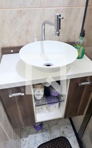 Casa à venda com 173m², 2 quartos e 2 vagasBanheiro do Quarto 1 - Suíte