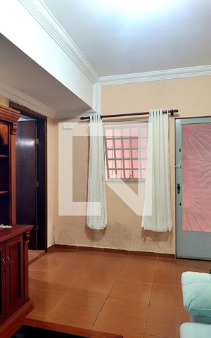 Casa à venda com 173m², 2 quartos e 2 vagasSala
