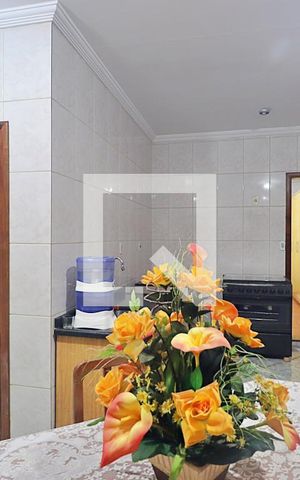 Casa à venda com 173m², 2 quartos e 2 vagasCozinha
