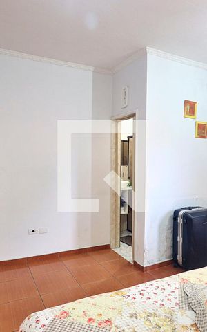 Casa à venda com 173m², 2 quartos e 2 vagasQuarto 1 - Suíte