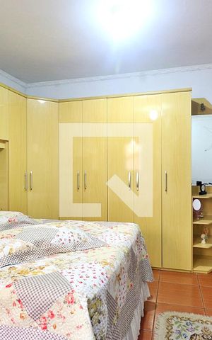 Casa à venda com 173m², 2 quartos e 2 vagasQuarto 1 - Suíte