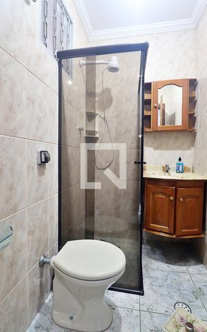 Casa à venda com 173m², 2 quartos e 2 vagasBanheiro Social