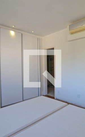 Apartamento à venda com 153m², 3 quartos e 1 vagaSuíte