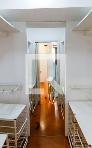 Apartamento à venda com 90m², 2 quartos e 2 vagas Apartamento à venda com 90m², 2 quartos e 2 vagasCloset da suíte
