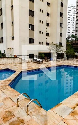 Apartamento à venda com 90m², 2 quartos e 2 vagas Apartamento à venda com 90m², 2 quartos e 2 vagasÁrea comum - Piscina