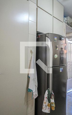 Casa à venda com 180m², 2 quartos e 2 vagas Casa à venda com 180m², 2 quartos e 2 vagasCozinha