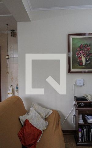 Casa à venda com 180m², 2 quartos e 2 vagas Casa à venda com 180m², 2 quartos e 2 vagasSala