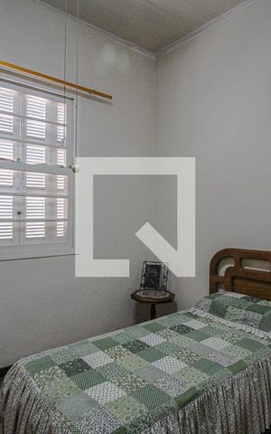 Casa à venda com 180m², 2 quartos e 2 vagas Casa à venda com 180m², 2 quartos e 2 vagasQuarto 2