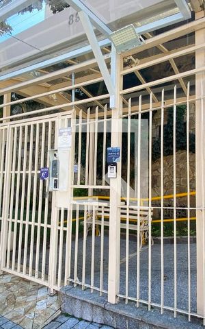 Apartamento à venda com 200m², 3 quartos e 2 vagasFachada do Prédio