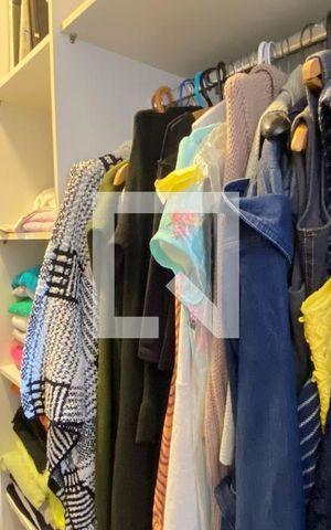 Apartamento à venda com 200m², 3 quartos e 2 vagasCloset Suíte 