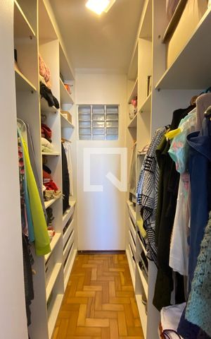 Apartamento à venda com 200m², 3 quartos e 2 vagasCloset Suíte 