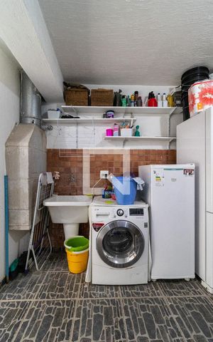 Casa à venda com 156m², 2 quartos e 2 vagas Casa à venda com 156m², 2 quartos e 2 vagasÁrea de Serviço