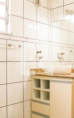 Apartamento à venda com 104m², 3 quartos e 1 vaga Apartamento à venda com 104m², 3 quartos e 1 vagaBanheiro