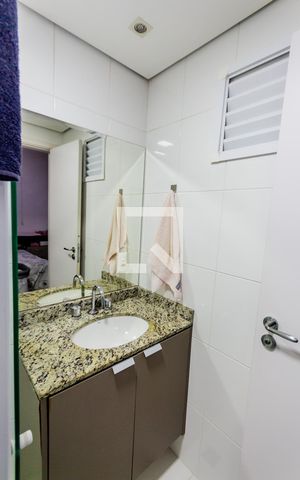 Apartamento à venda com 62m², 3 quartos e 2 vagas Apartamento à venda com 62m², 3 quartos e 2 vagasBanheiro do Quarto 1