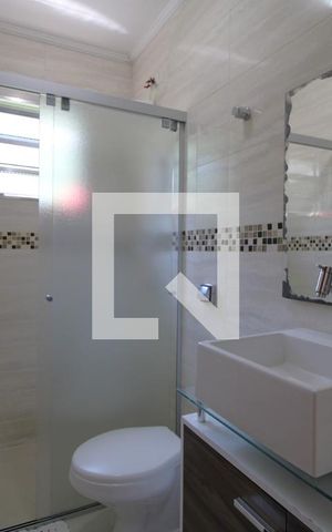 Casa à venda com 97m², 3 quartos e 2 vagasBanheiro