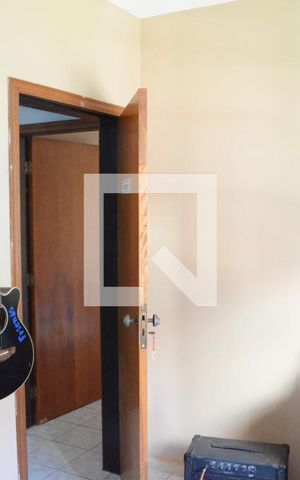 Casa à venda com 213m², 5 quartos e 2 vagasQuarto 4