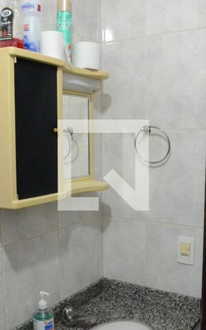 Casa à venda com 213m², 5 quartos e 2 vagasBanheiro 1