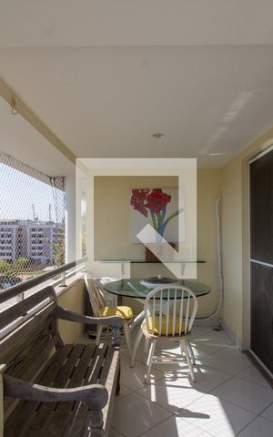 Apartamento à venda com 110m², 3 quartos e 2 vagas Apartamento à venda com 110m², 3 quartos e 2 vagasVaranda