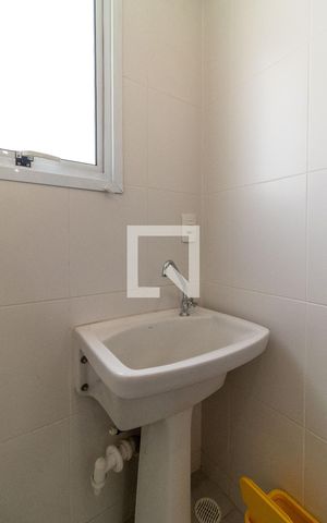 Apartamento para alugar com 35m², 2 quartos e 1 vaga Apartamento para alugar com 35m², 2 quartos e 1 vagaÁrea de Serviço