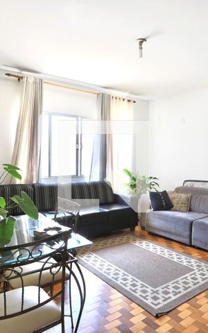 Casa para alugar com 220m², 3 quartos e 3 vagas Casa para alugar com 220m², 3 quartos e 3 vagasSala