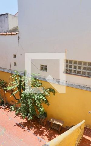 Casa para alugar com 220m², 3 quartos e 3 vagas Casa para alugar com 220m², 3 quartos e 3 vagasQuintal