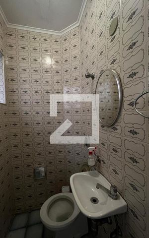 Casa à venda com 270m², 4 quartos e 4 vagasBanheiro