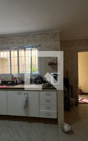 Casa à venda com 270m², 4 quartos e 4 vagasCozinha