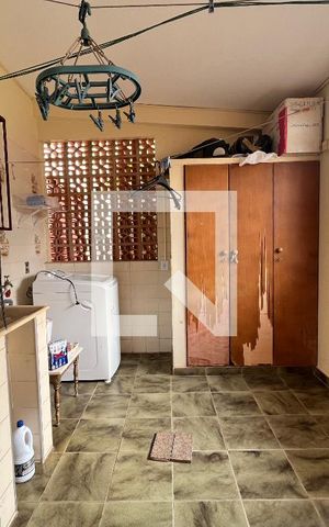 Casa à venda com 270m², 4 quartos e 4 vagasÁrea de Serviço