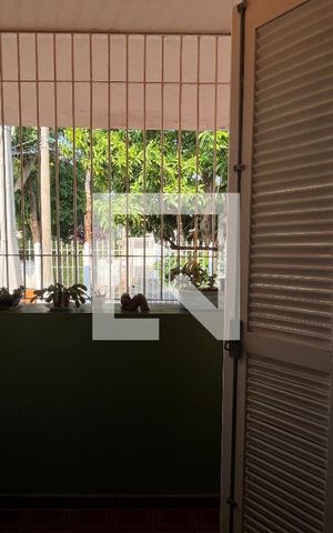 Casa à venda com 270m², 4 quartos e 4 vagasSacada