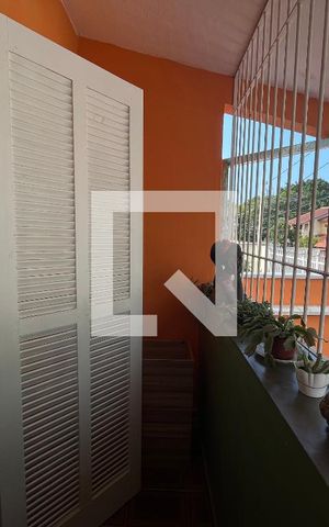 Casa à venda com 270m², 4 quartos e 4 vagasSacada