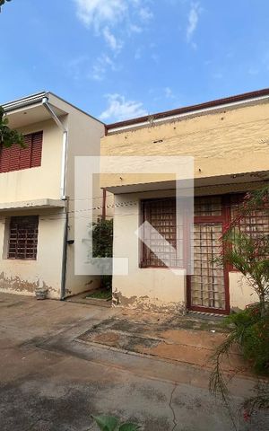 Casa à venda com 270m², 4 quartos e 4 vagasEntrada