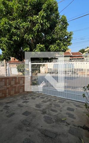 Casa à venda com 270m², 4 quartos e 4 vagasEntrada