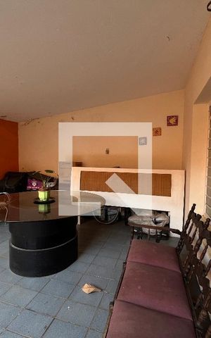 Casa à venda com 270m², 4 quartos e 4 vagasQuintal