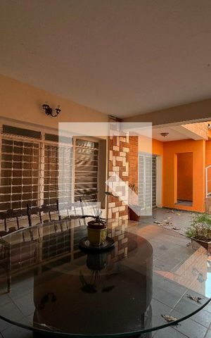 Casa à venda com 270m², 4 quartos e 4 vagasQuintal