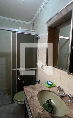 Casa à venda com 270m², 4 quartos e 4 vagasBanheiro