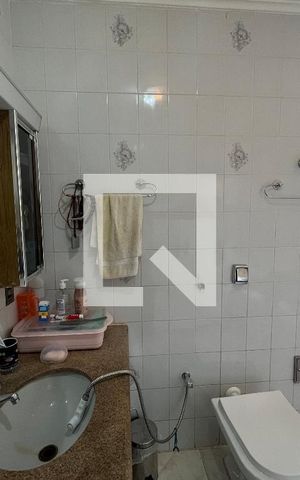 Casa à venda com 270m², 4 quartos e 4 vagasBanheiro