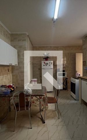 Casa à venda com 270m², 4 quartos e 4 vagasCozinha