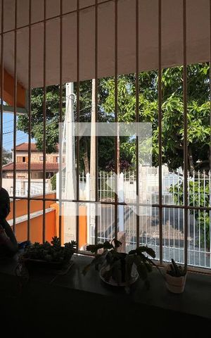 Casa à venda com 270m², 4 quartos e 4 vagasSacada