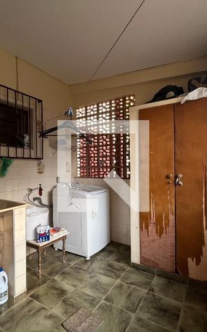 Casa à venda com 270m², 4 quartos e 4 vagasÁrea de Serviço