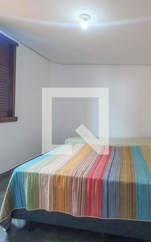 Casa de condomínio para alugar com 320m², 5 quartos e 4 vagas Casa de condomínio para alugar com 320m², 5 quartos e 4 vagasQuarto 1