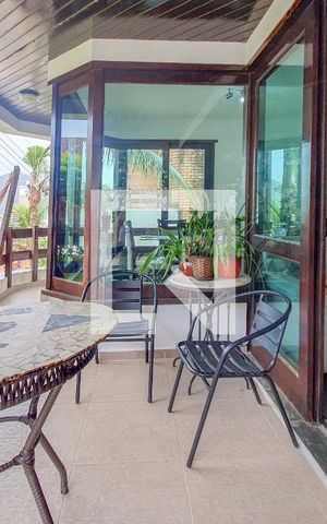 Casa de condomínio para alugar com 320m², 5 quartos e 4 vagas Casa de condomínio para alugar com 320m², 5 quartos e 4 vagasSala