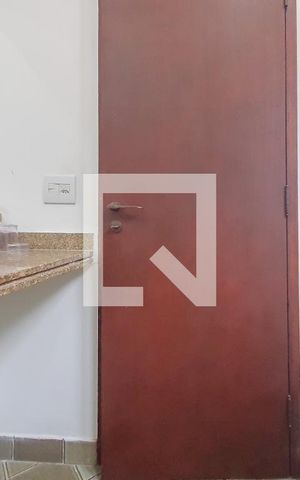Casa de condomínio para alugar com 320m², 5 quartos e 4 vagas Casa de condomínio para alugar com 320m², 5 quartos e 4 vagasBanheiro 2