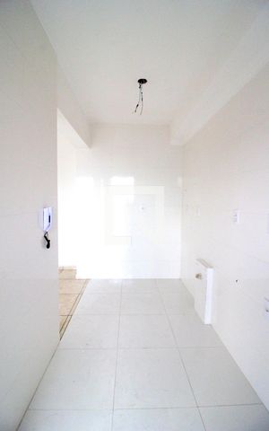 Apartamento à venda com 58m², 2 quartos e 1 vagaCozinha e Área de Serviço