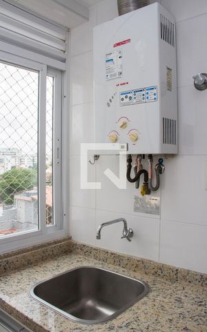 Apartamento para alugar com 79m², 3 quartos e 1 vagaÁrea de Serviço
