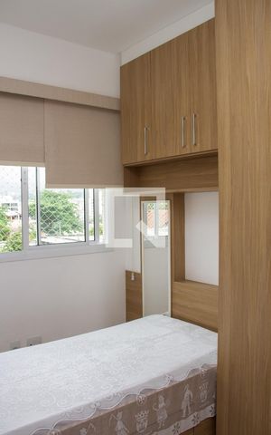 Apartamento para alugar com 79m², 3 quartos e 1 vagaQuarto 02