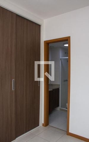 Apartamento para alugar com 79m², 3 quartos e 1 vagaSuíte