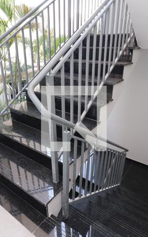 Apartamento para alugar com 30m², 1 quarto e sem vagaEscada